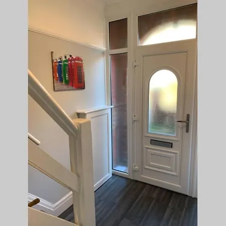 Modern Fully Refurbished 3 Bedroom Home Blackpool Exterior photo